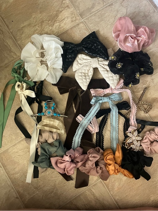 Accessories - Large lot of Satin & Ribbon Hair Accessories - Pink, Black, Cream, Green